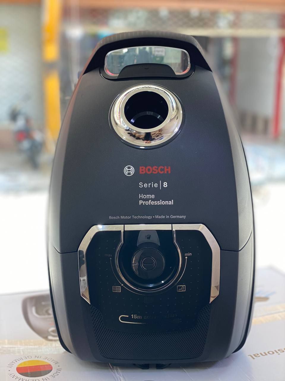 جاروبرقی بوش مدل BGL8PRO5 سری 8
